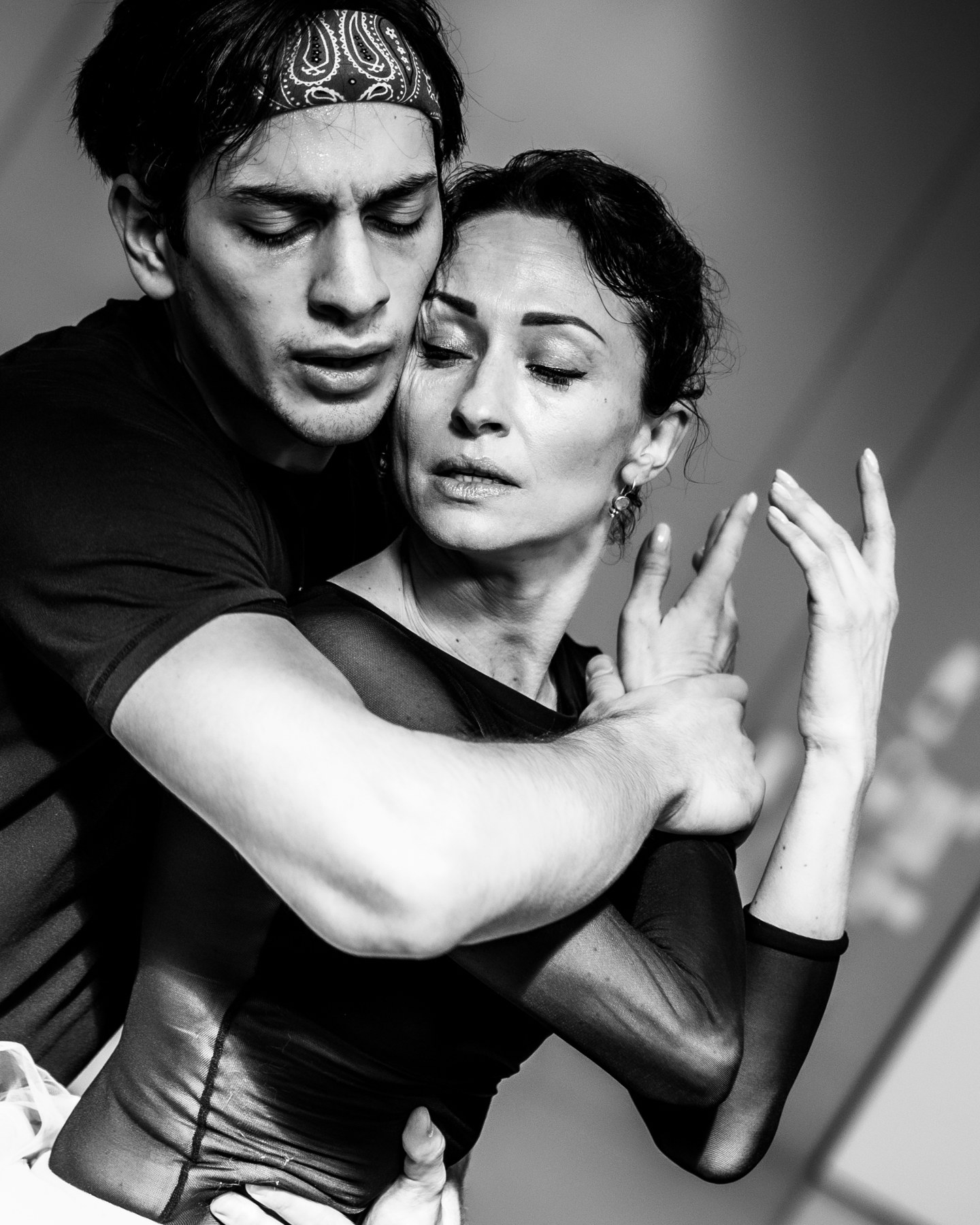 Performance — Altin Kaftira 51